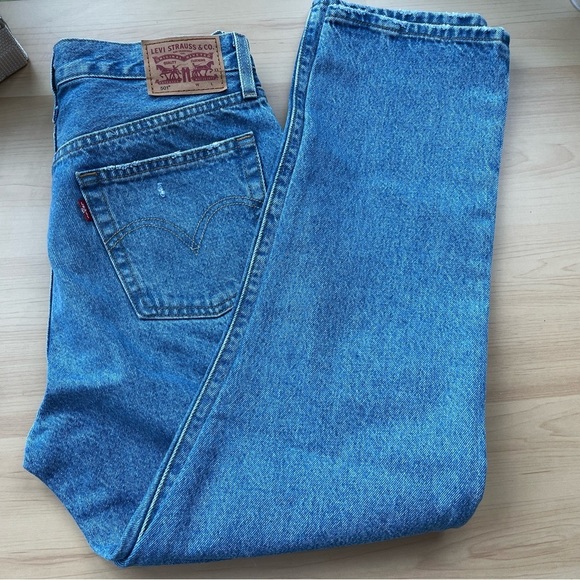 Denim - Distressed Levi 501 Button Fly W29 L28 (294)